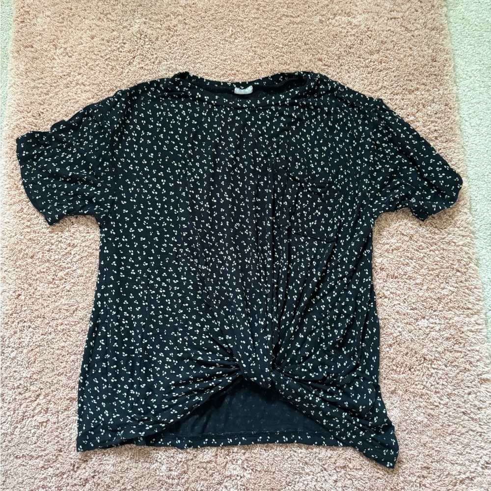 Kid’s tops bundle - Picture 3 of 10